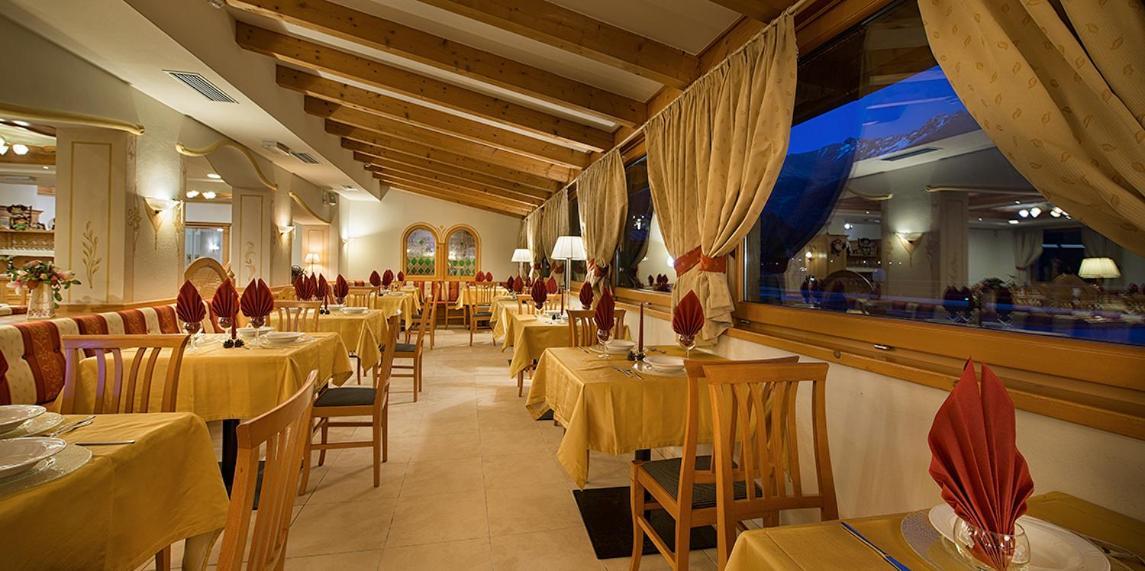 פאיו Hotel Cristallo מראה חיצוני תמונה