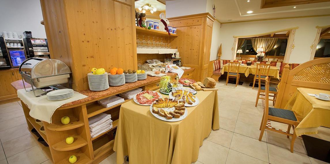 פאיו Hotel Cristallo מראה חיצוני תמונה
