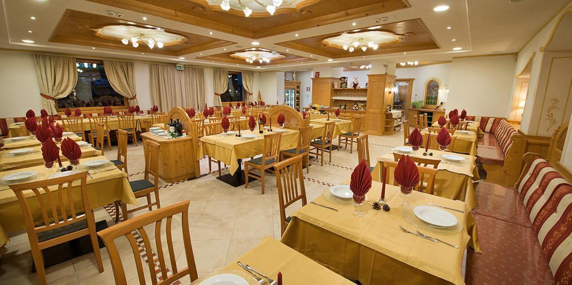 פאיו Hotel Cristallo מראה חיצוני תמונה